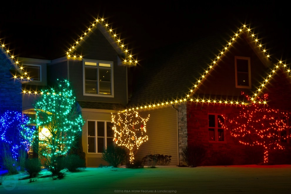 Christmas decorations by R&A Landscaping - Photo 5