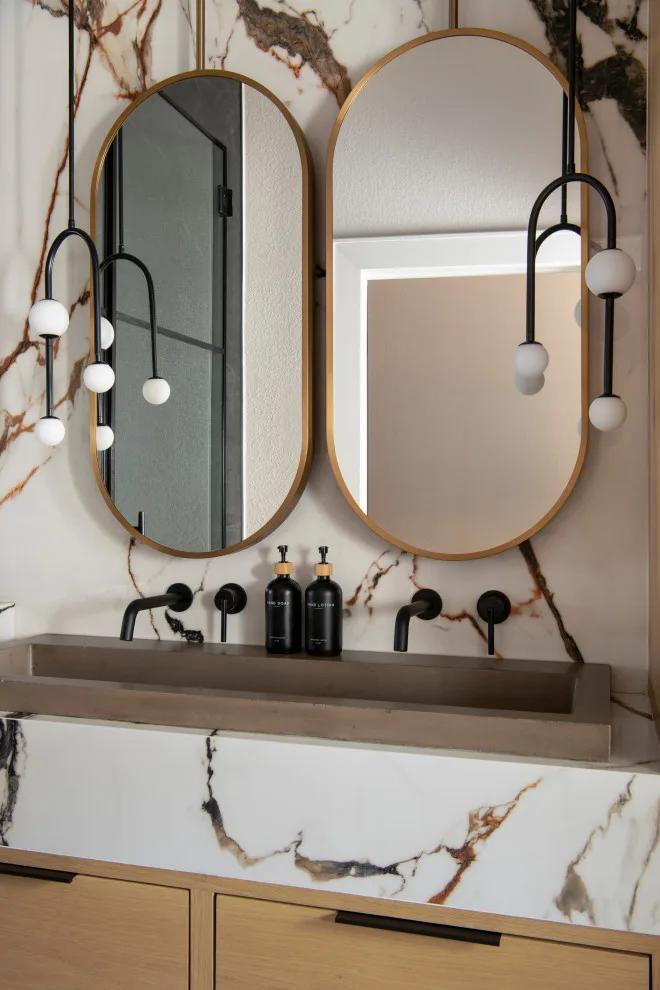 Obsidian Bath Retreat by Jennifer Kizzee Design - Photo 3