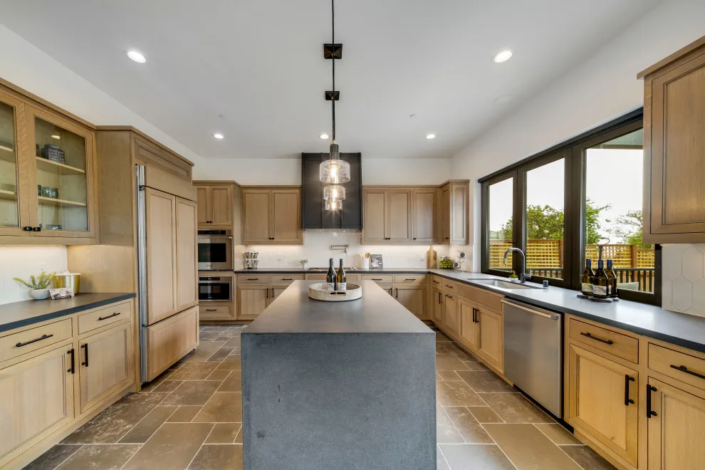 Shillingford Place - Interior Design, Construction, and Merchandising by Four Seasons Design Team - Photo 20