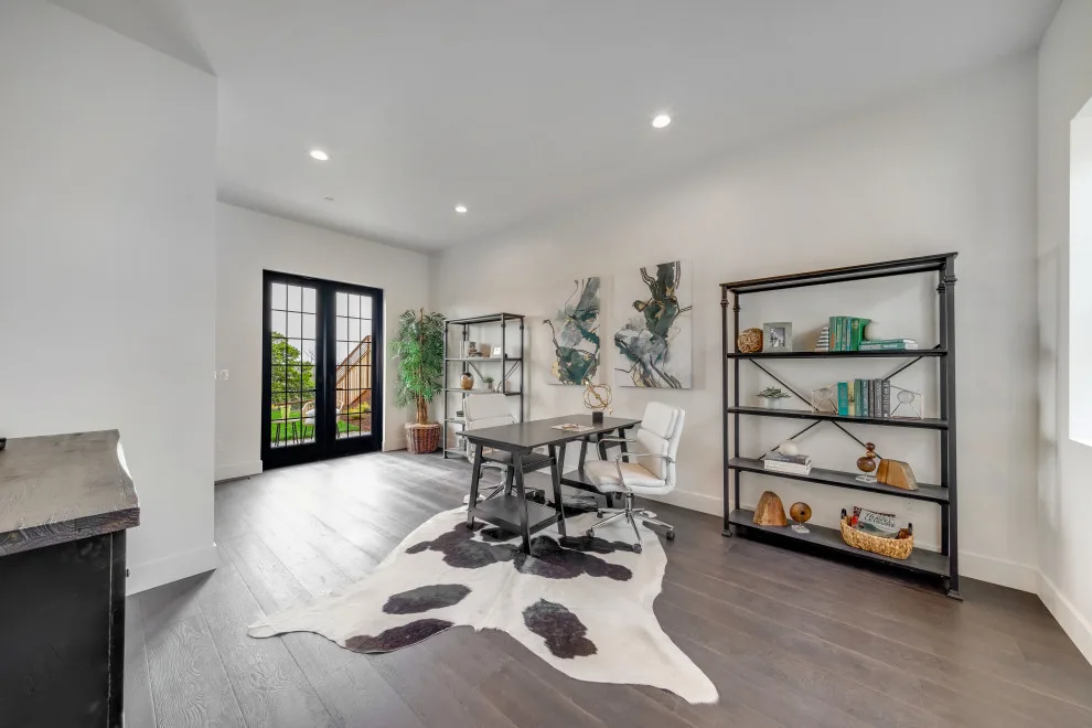 Shillingford Place - Interior Design, Construction, and Merchandising by Four Seasons Design Team - Photo 27