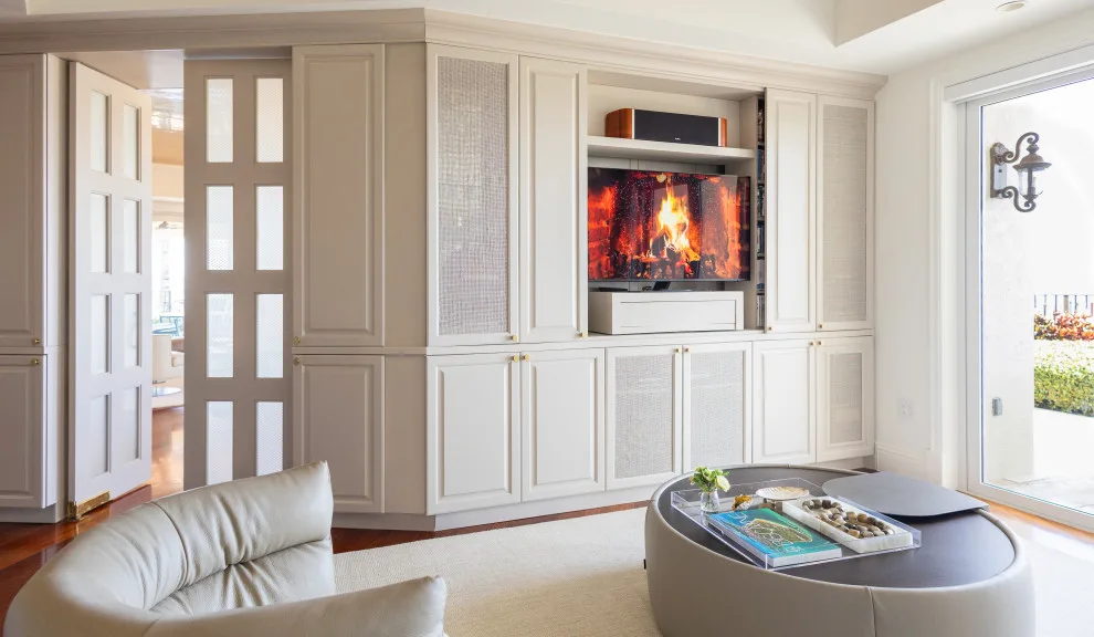 Coastal Townhouse by Vivian Macia Interiors LLC - Photo 2