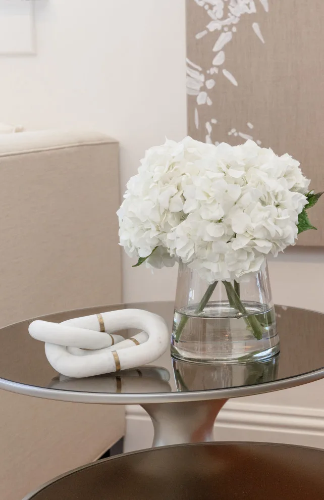 Coastal Townhouse by Vivian Macia Interiors LLC - Photo 4