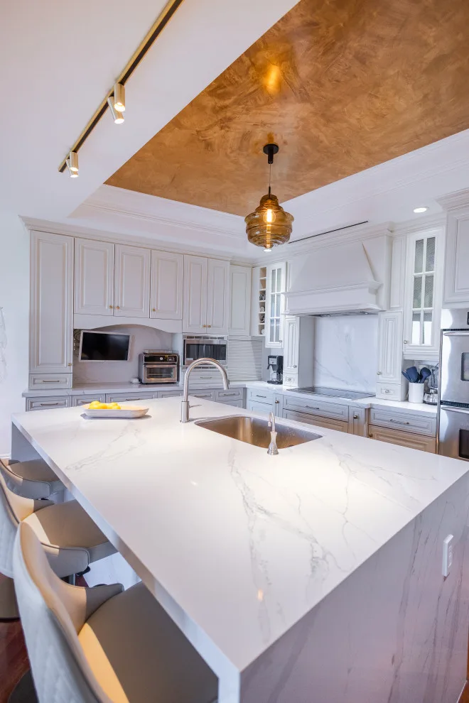 Coastal Townhouse by Vivian Macia Interiors LLC - Photo 11