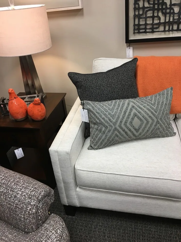 Right Touch Interiors - Photo 2