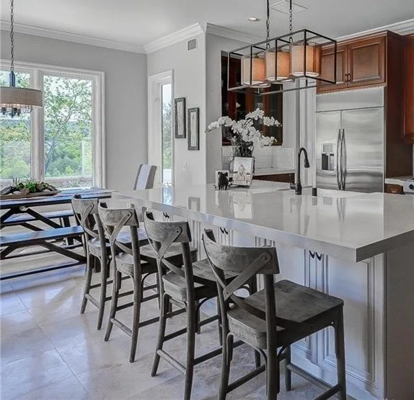 Industrial Home Staging by HOM Staging & Design - Photo 3