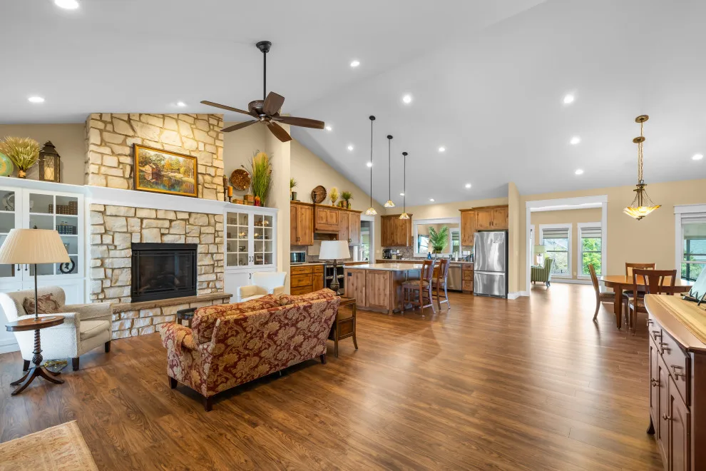 Silver Road by Unique Ambiance LLC - Photo 18