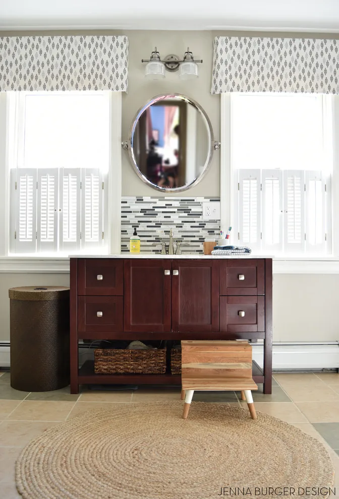 Calm and Minimalist Bathroom by Jenna Burger Design - Photo 6