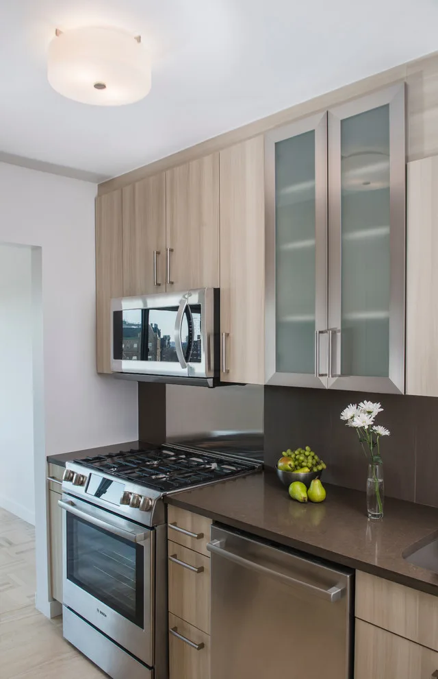 Modern Urban Kitchen by Perianth Interior Design - Photo 6