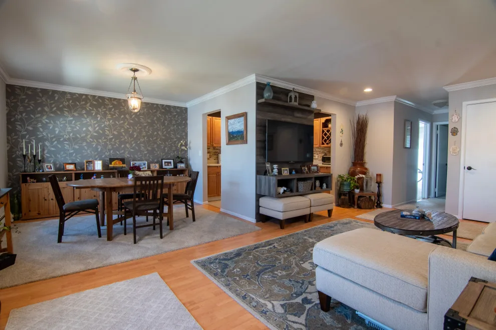 Compact and Comfortable by Gila- Home Design & Color Guru - Photo 5