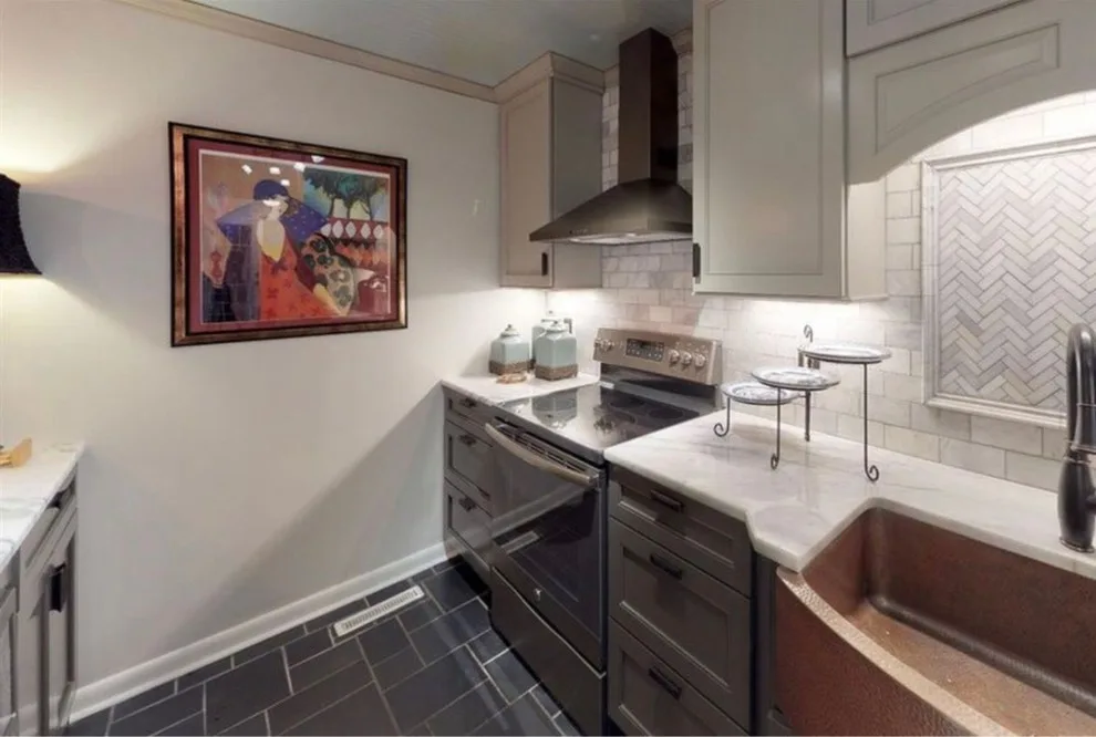 Compact Apartment Kitchen Remodel by Kaleidoscope Designs - Photo 4