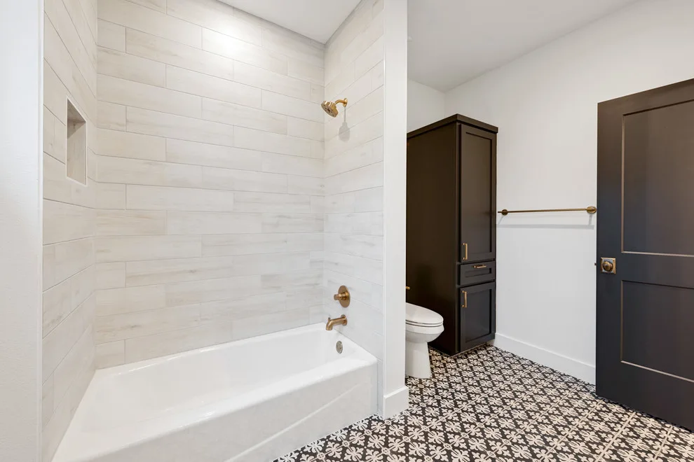 Portfolio Sold - 5602 Driftwood by April Interiors - Photo 18