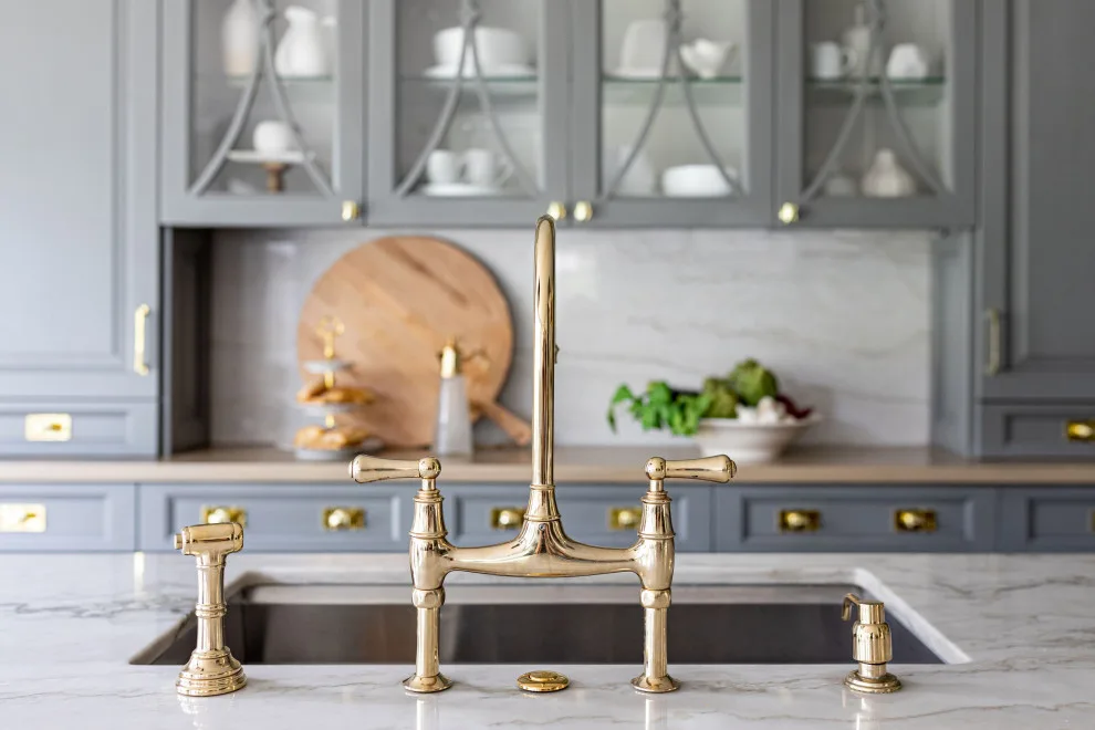 Elegant Culinary Space by Chairma Design Group - Photo 2