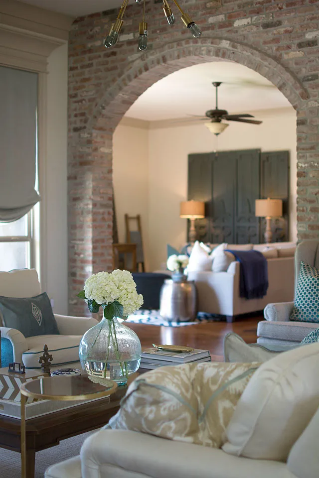 Elegant Southern-Inspired Living Room by Arianne Bellizaire Interiors - Photo 3