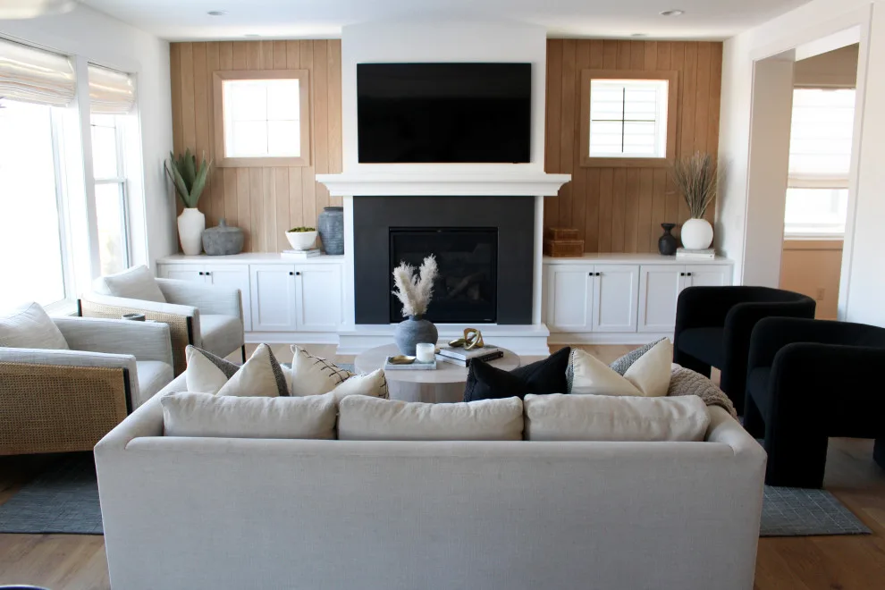 ElegantContemporary by Teak & Olive Design Co. - Photo 6