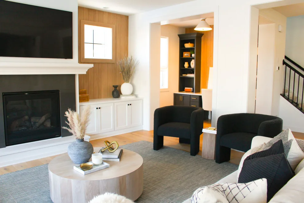 ElegantContemporary by Teak & Olive Design Co. - Photo 3