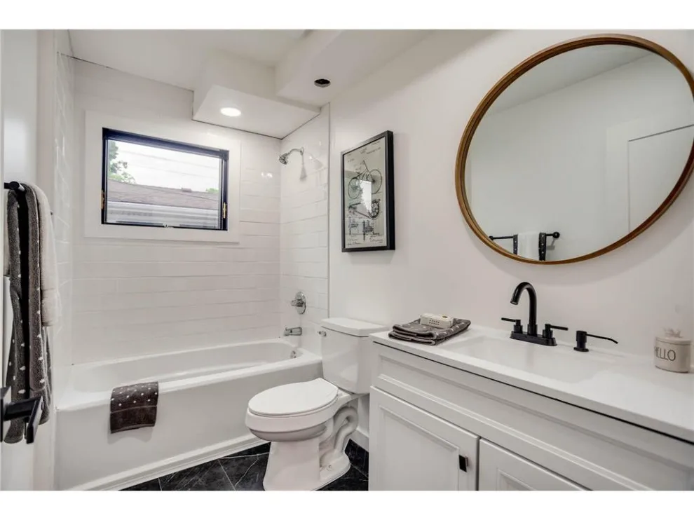 Minneapolis South Stage by Well-Designed Interior Design And Home Staging - Photo 4