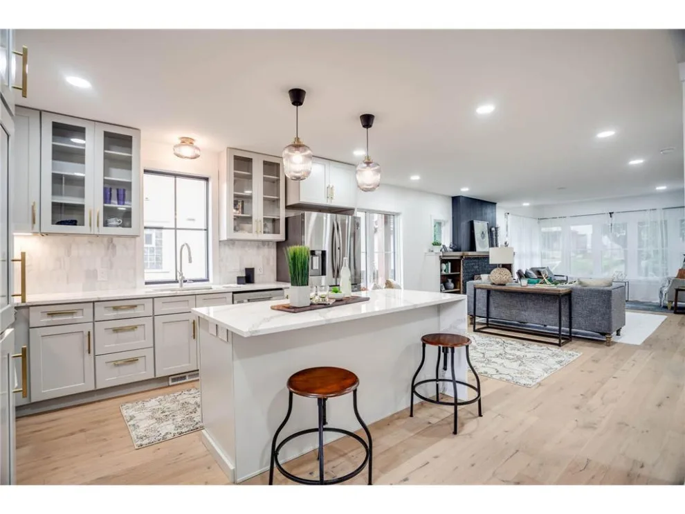 Minneapolis South Stage by Well-Designed Interior Design And Home Staging - Photo 6