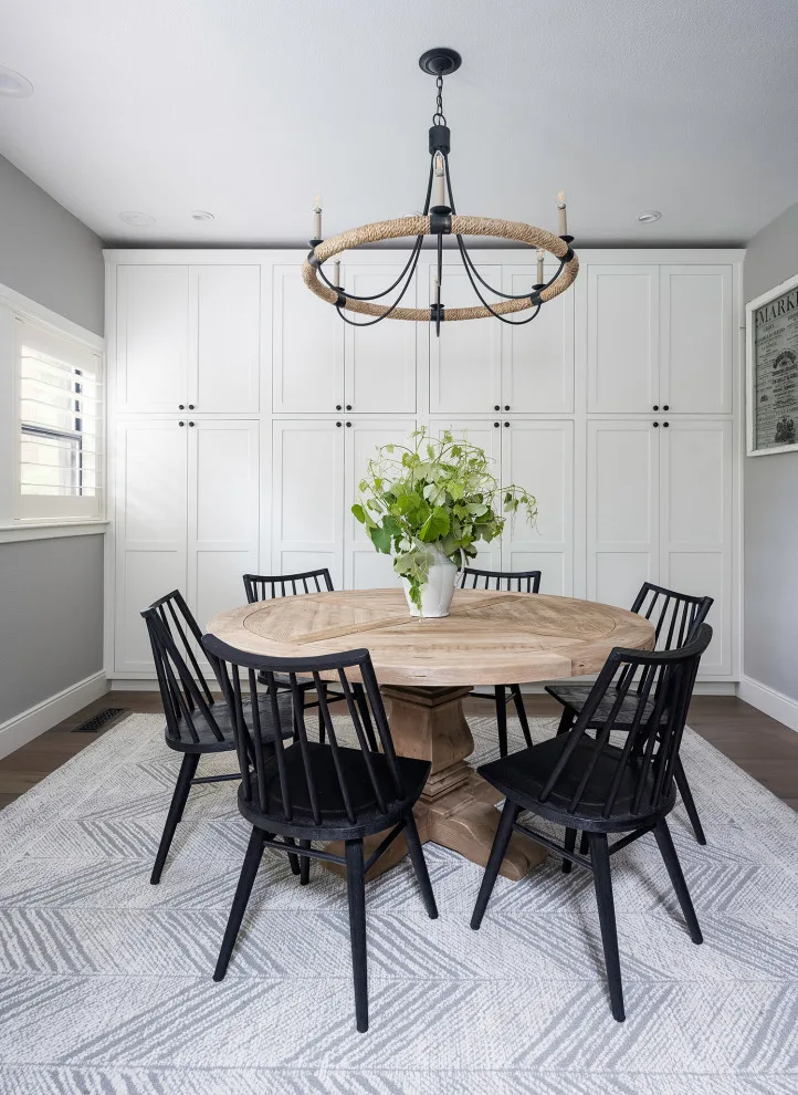 South Point Location by Talie Jane Interiors & Construction - Photo 6