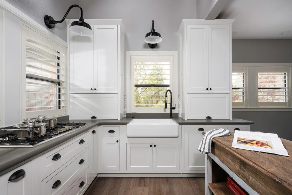 South Point Location by Talie Jane Interiors & Construction - Photo 11