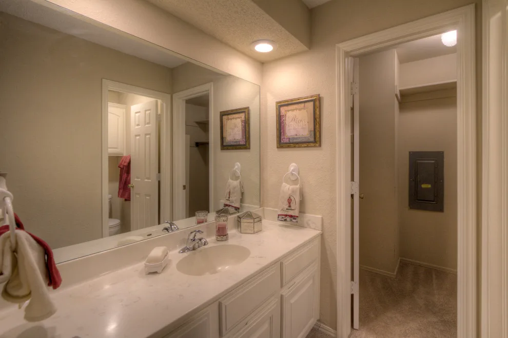 Molly Gerkin Johnston Interior Designer - Photo 11