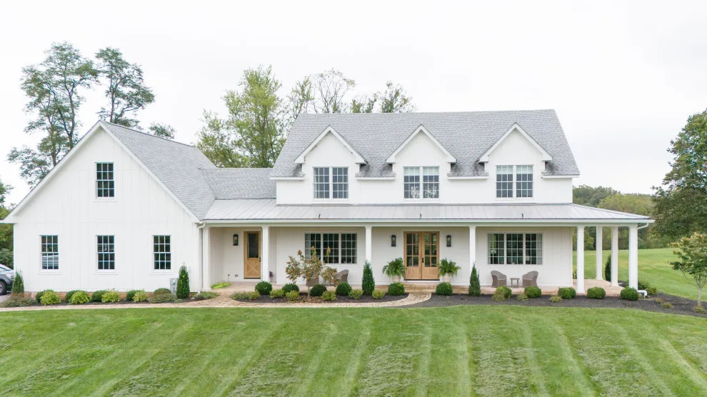 Timeless Rural Farmhouse by Purple Bike Design - Photo 6
