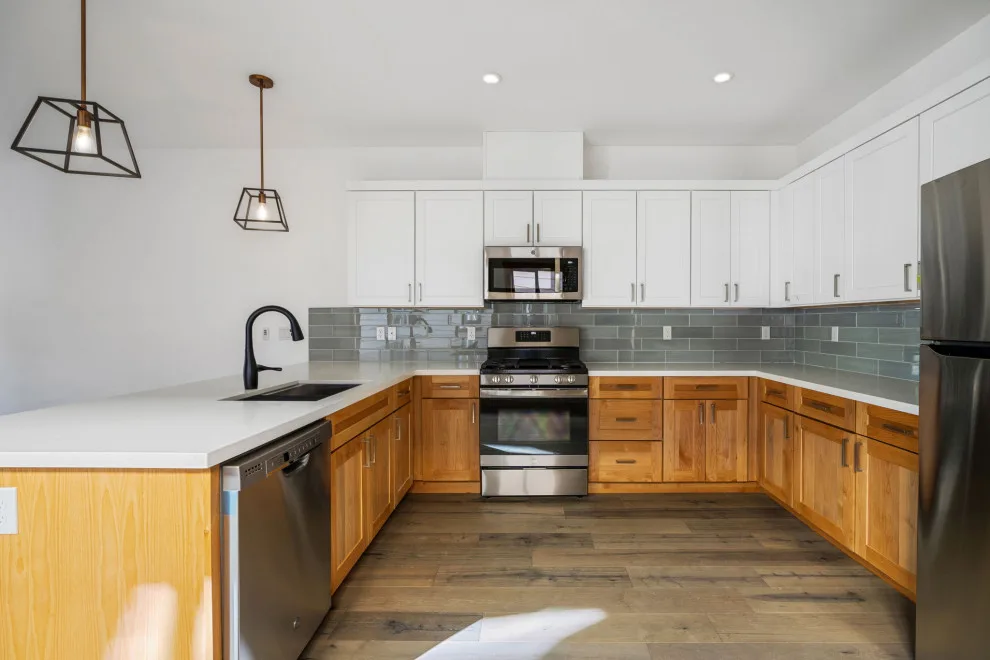 Spring Creek Residential Complex by Emily Roose Interiors - Photo 4