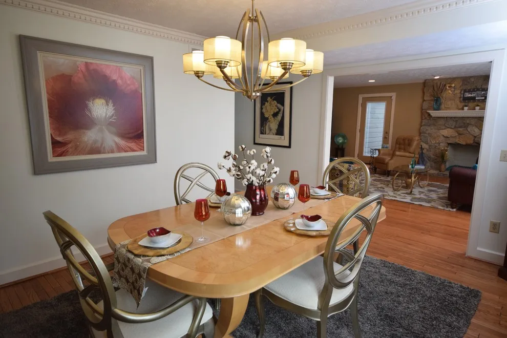 Springboro Elegant Dining Area by Tipp Interiors - Photo 2