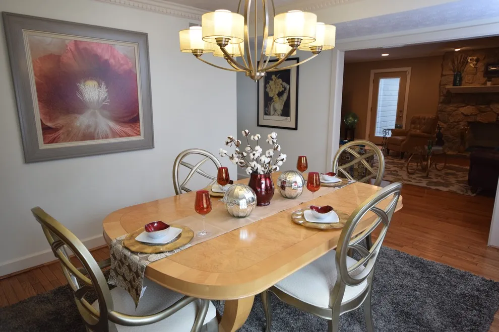 Springboro Elegant Dining Area by Tipp Interiors - Photo 3