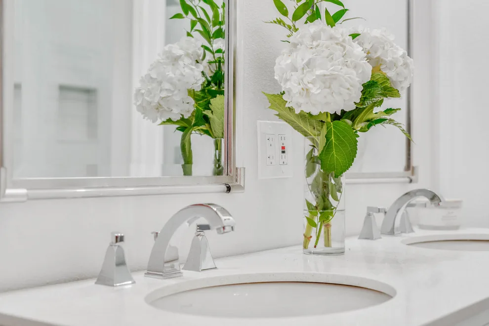 St. John's Court by Lenore King Luxury Interiors - Photo 5