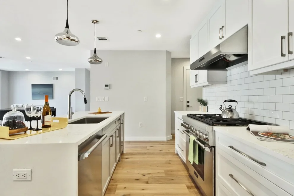 WELL STAGED - 71 MONROE STREET, HOBOKEN, NJ by OrganizDwell, LLC - Photo 4
