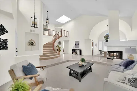 Coastal Homes Project - San Clemente Staging by HOM Staging & Design - Photo 8