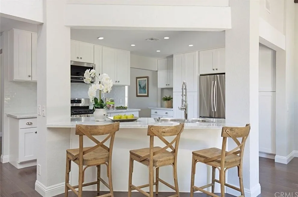 White Kitchen Staging by HOM Staging & Design - Photo 4