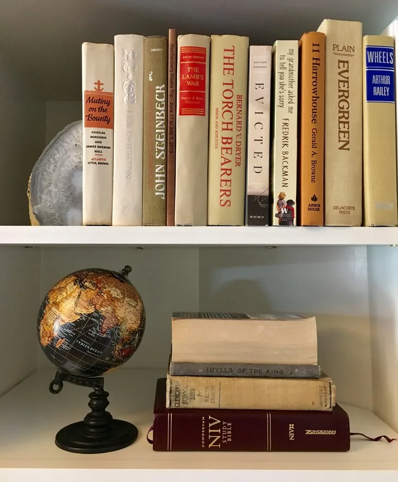 Color-Coded Books by C & T Design Company - Photo 7