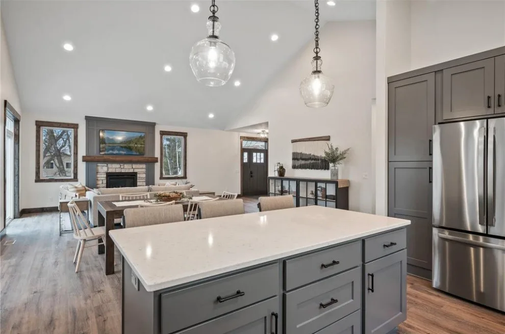 Chic Transitional at Sylvan Lake by Katie Kottke Interiors - Photo 26