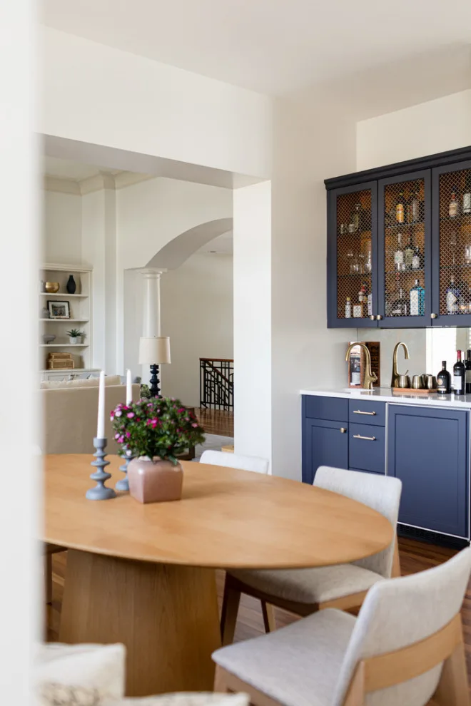 Sunny Oaks by Kari Campbell Interiors - Photo 16