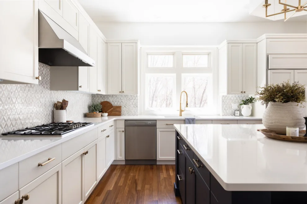 Sunny Oaks by Kari Campbell Interiors - Photo 10
