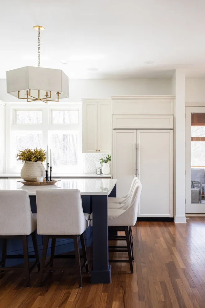 Sunny Oaks by Kari Campbell Interiors - Photo 13