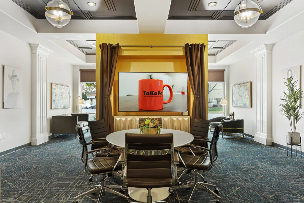 Takapa Media Workspace by LHK Interiors - Photo 11