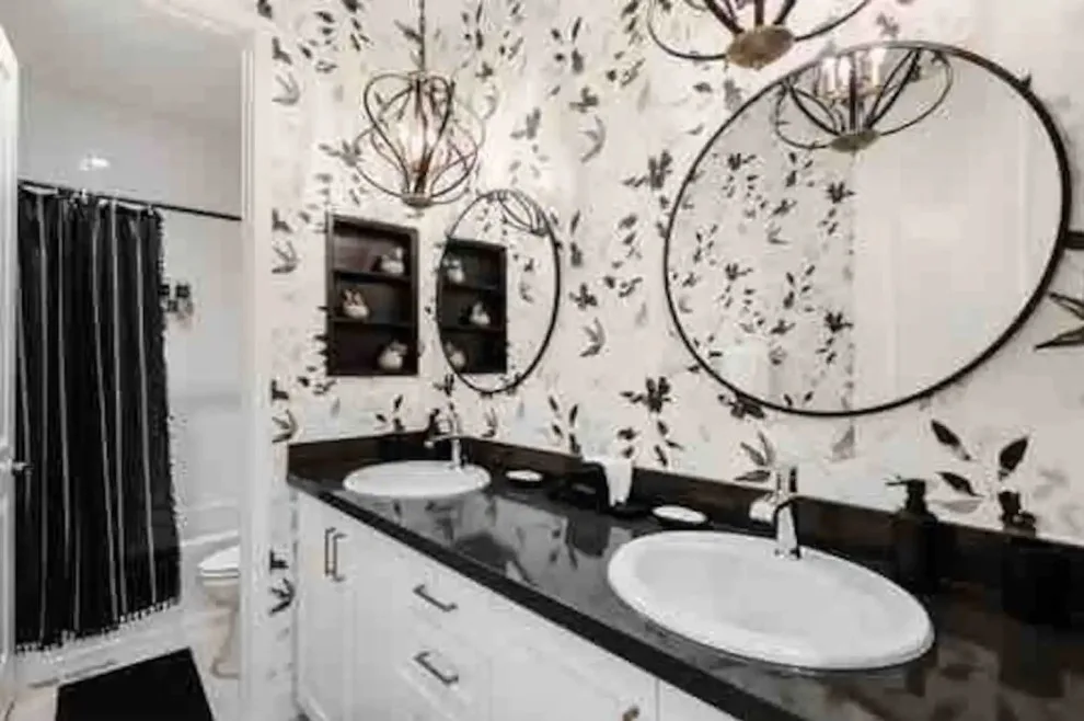 Lago Terra AirBNB by Deisi Vazquez Interiors - Photo 3