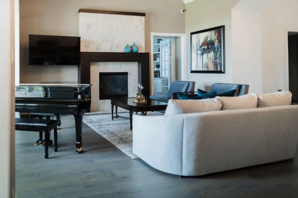 Texas Residence by Just The Thing Decorating, Staging, And Windows - Photo 7