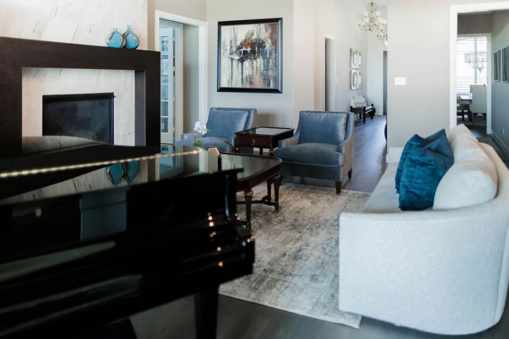 Texas Residence by Just The Thing Decorating, Staging, And Windows - Photo 12