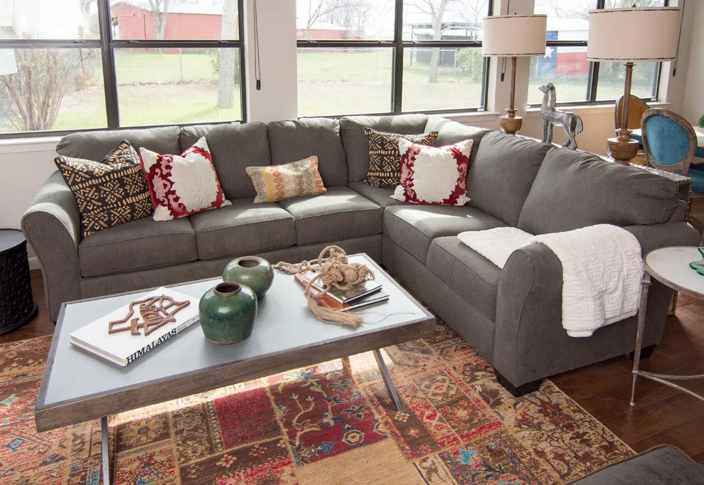 Texas Ranch-Themed Airbnb Home by Ruthie Staalsen Interiors - Photo 34