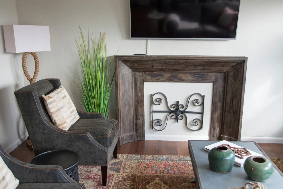 Texas Ranch-Themed Airbnb Home by Ruthie Staalsen Interiors - Photo 19