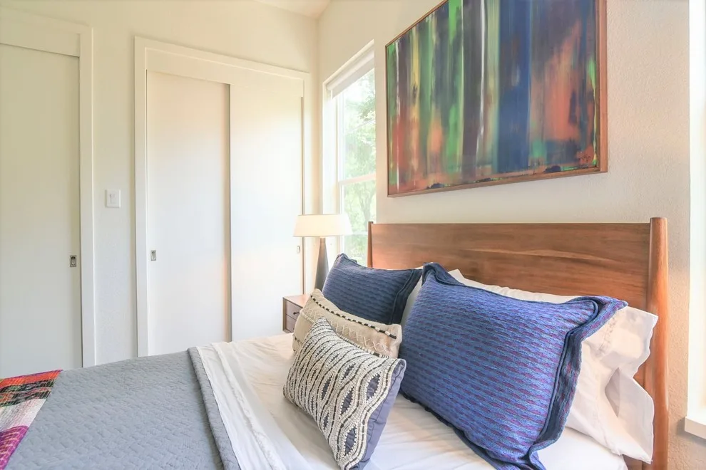 Modern Urban Bedroom in Grapevine, Texas by Ruthie Staalsen Interiors - Photo 6