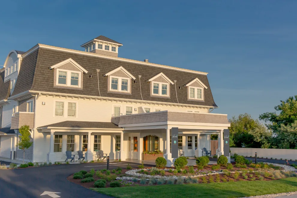 The Narragansett Break Hotel, Rhode Island by Digs Design Company - Photo 38