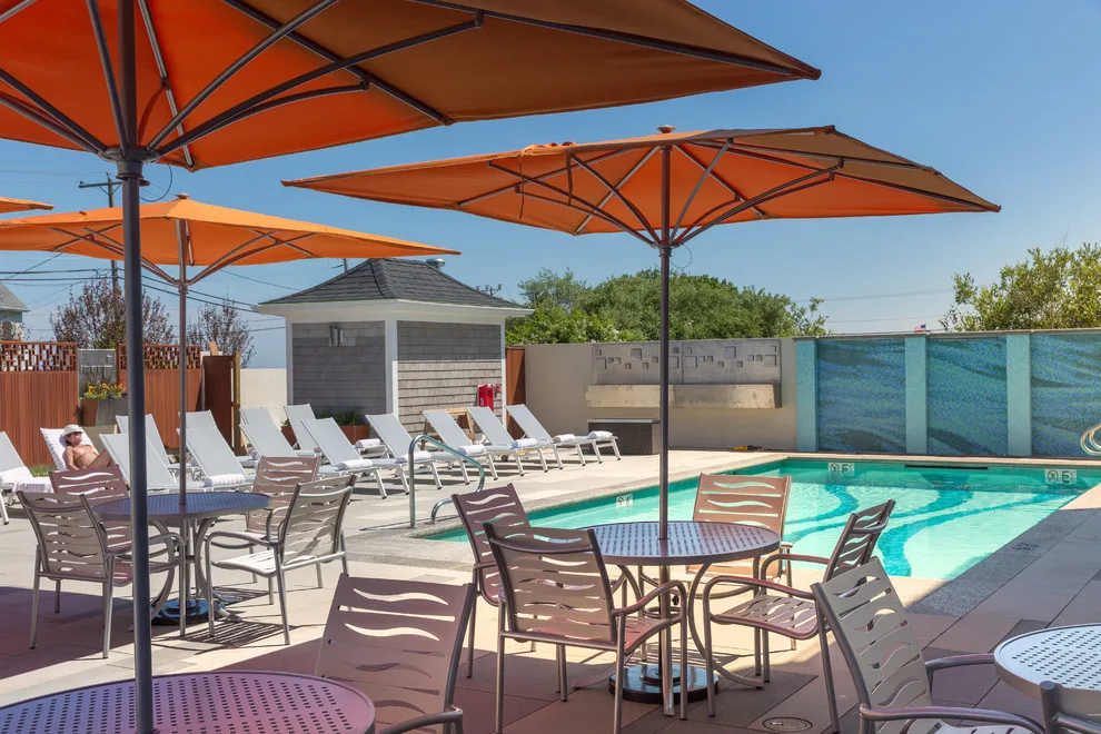 The Narragansett Break Hotel, Rhode Island by Digs Design Company - Photo 39