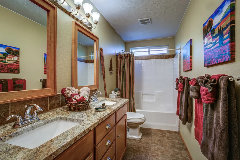 The Lakeside Home by Making Spaces Work - Photo 11