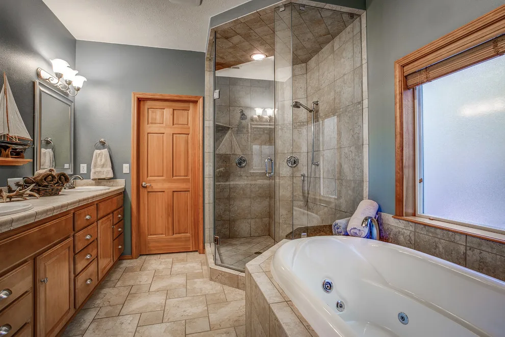 The Lakeside Home by Making Spaces Work - Photo 33