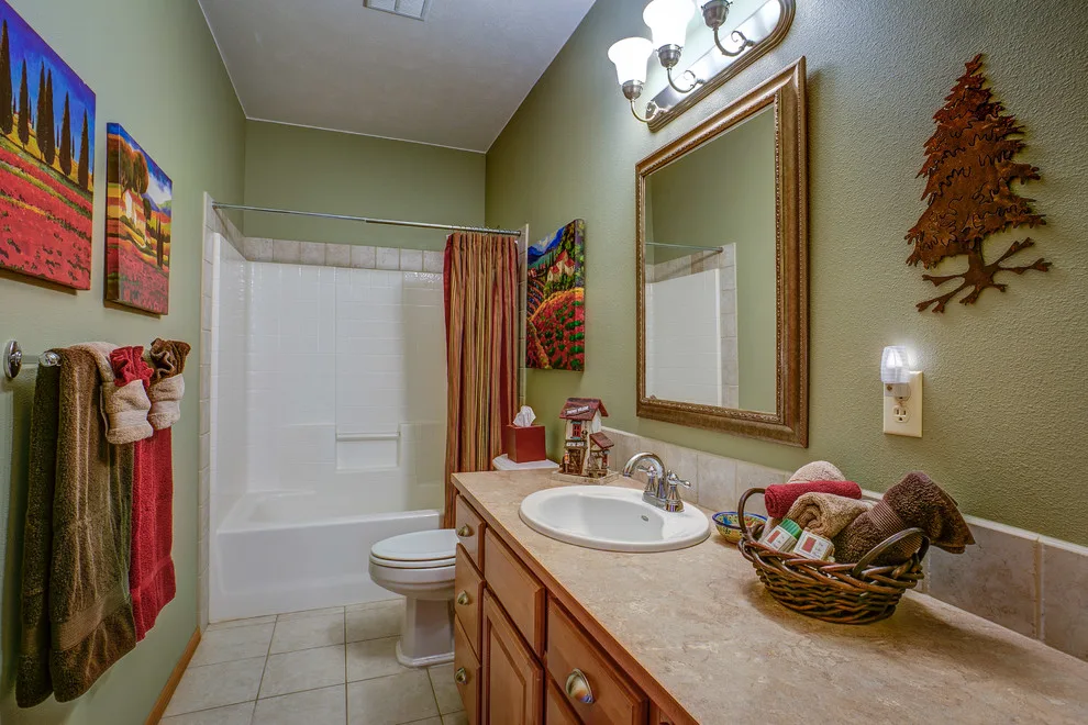 The Lakeside Home by Making Spaces Work - Photo 9