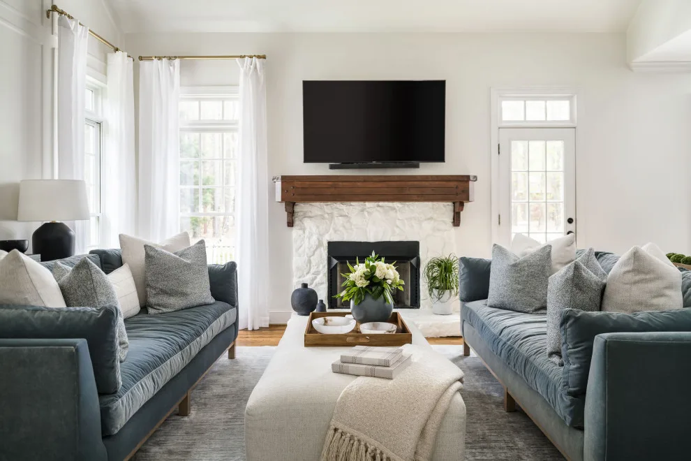 The Point Lounge Refresh by Melissa Rieser Interiors - Photo 7